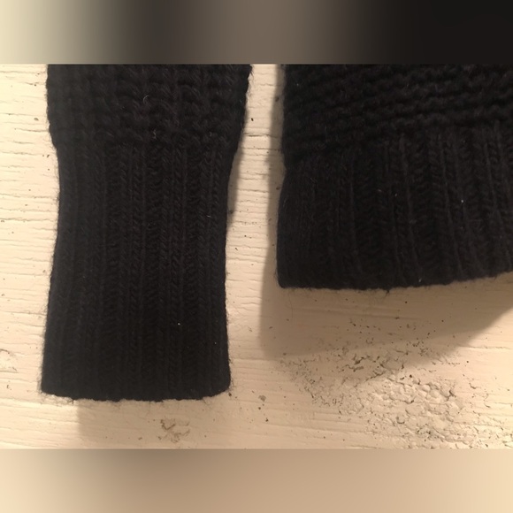 Bulky Knit Sweater - Picture 3 of 4